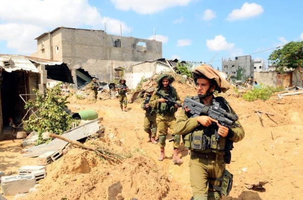 Israeli soldiers search for terrorist tunnels in Gaza