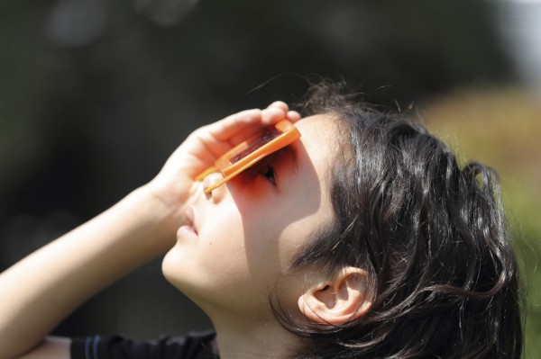 View Solar Eclipses ONLY With Special Gear Danger of Viewing a Solar Eclipse