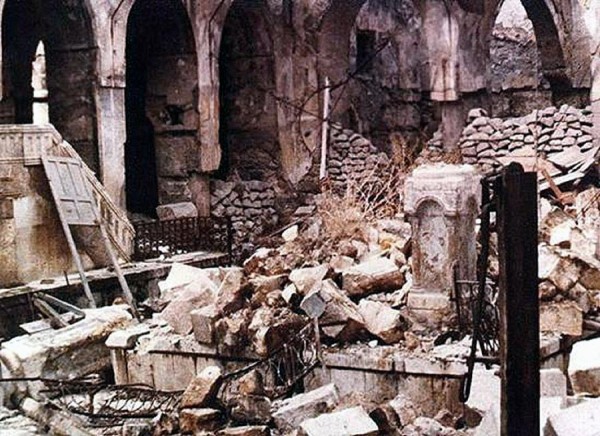 Allepo1947-The-burning-of-a-synogogue-in-Aleppo Syria, Aleppo, synagogue, Aleppo Codex