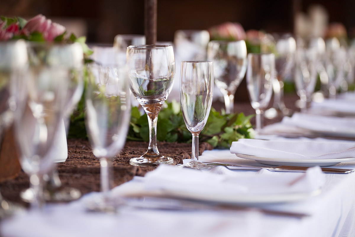 wine glasses on banquet table
